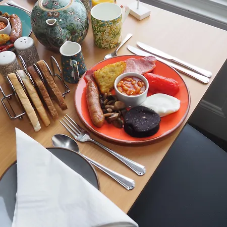 Casa de hóspedes Ellenby 4*