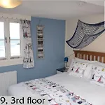Hotel Ellenby 4*