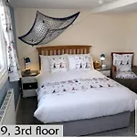 Guest house Hotel Ellenby